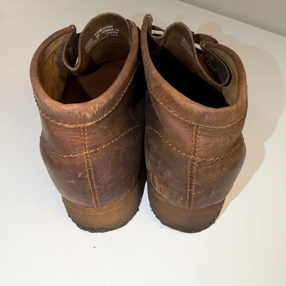 Clarks Originals Wallabee Boot Brown Chukka Leather Crepe Sole Men's Size 11M